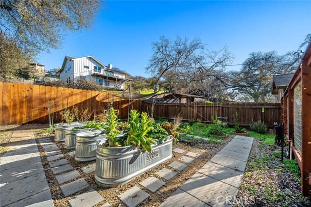 Detail Gallery Image 28 of 33 For 273 Pacific Avenue, Paso Robles,  CA 93446 - 2 Beds | 2 Baths