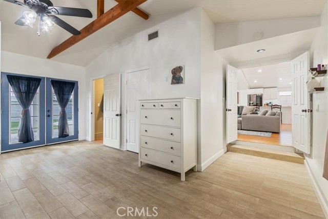 Detail Gallery Image 24 of 34 For 16750 Septo, Northridge,  CA 91343 - 5 Beds | 3 Baths