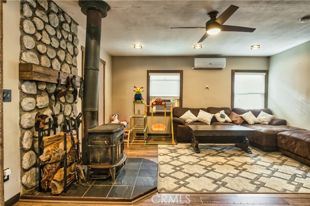 28298 Bond Way, Silverado, CA, 92676 28298 Bond Way, Silverado, CA, 92676