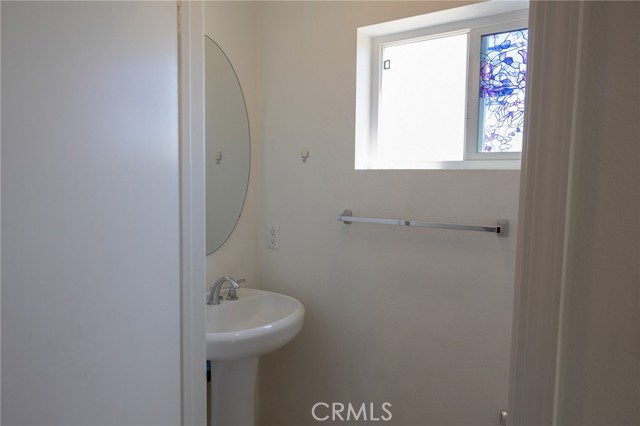 13707 S Budlong Avenue, Gardena CA: https://media.crmls.org/medias/0dfc25f3-f568-49d4-a2a5-198e80992680.jpg