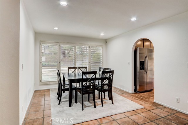 Detail Gallery Image 11 of 62 For 18130 Andrea Cir #1,  Northridge,  CA 91325 - 3 Beds | 2/1 Baths