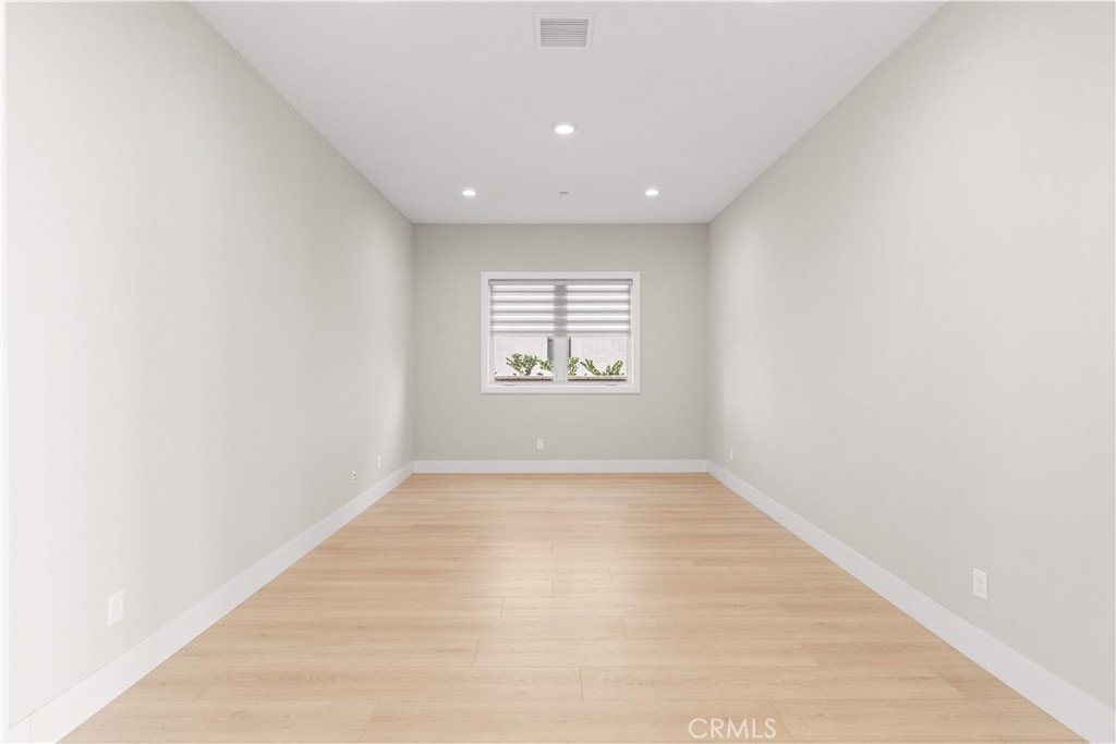 MLS #OC26171078 image #7