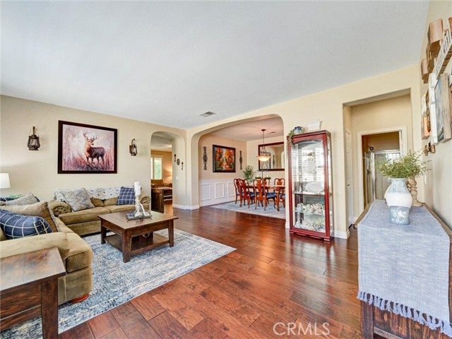 Detail Gallery Image 5 of 51 For 7904 Port Arthur, Corona,  CA 92880 - 4 Beds | 3 Baths