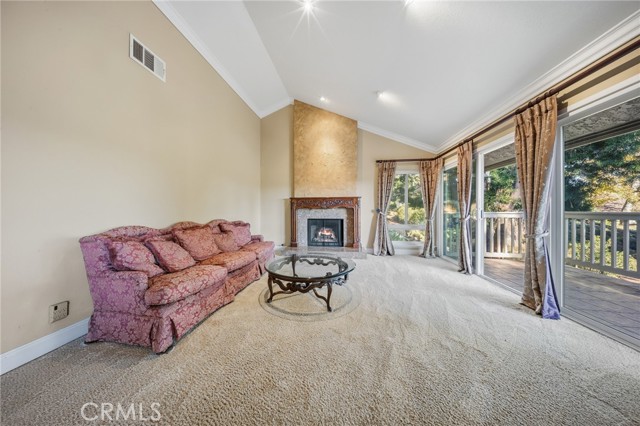 Detail Gallery Image 4 of 33 For 113 Conifer Circle, Oak Park,  CA 91377 - 3 Beds | 2/1 Baths