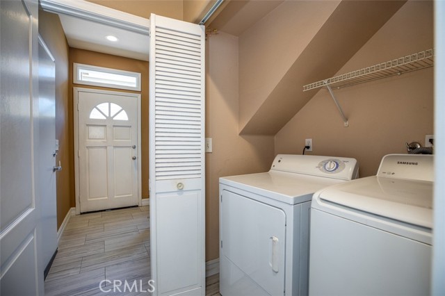 Detail Gallery Image 24 of 34 For 754 Joann St #B,  Costa Mesa,  CA 92627 - 3 Beds | 2 Baths