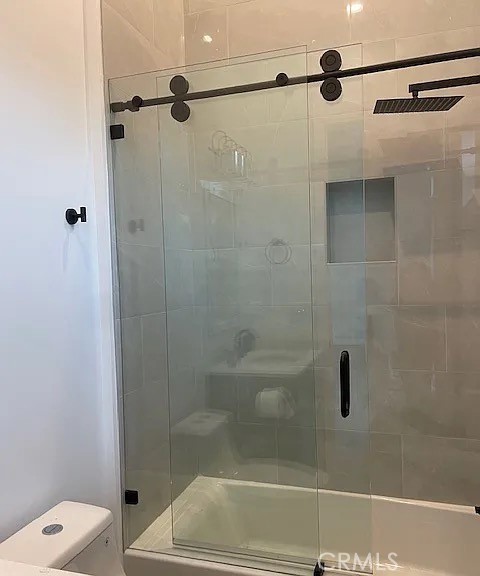 22520 Clarendon photo 58