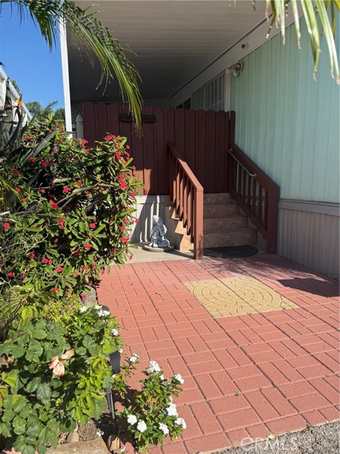 Detail Gallery Image 38 of 38 For 8800 Eton Ave #31,  Canoga Park,  CA 91304 - 2 Beds | 2 Baths