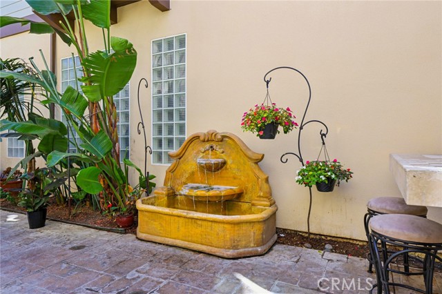 21254 Lorca Circle, Huntington Beach CA: https://media.crmls.org/medias/0e004bcf-7be6-4d6e-9f4d-ef81bea869b1.jpg