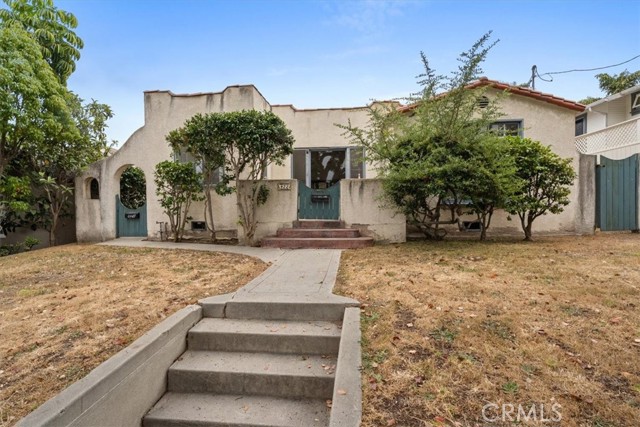 422 W Palm AVE