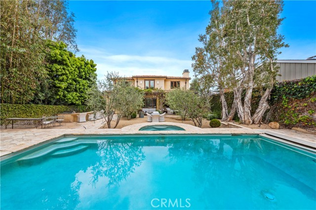 Detail Gallery Image 15 of 47 For 206 Driftwood Rd, Corona Del Mar,  CA 92625 - 4 Beds | 5/1 Baths