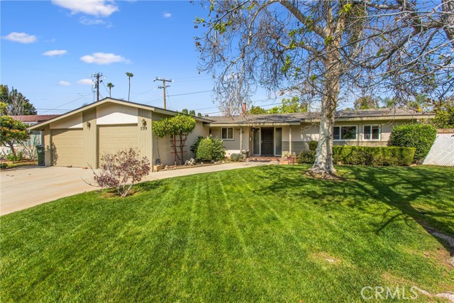 Detail Gallery Image 2 of 29 For 709 Bermuda, Redlands,  CA 92374 - 3 Beds | 1 Baths