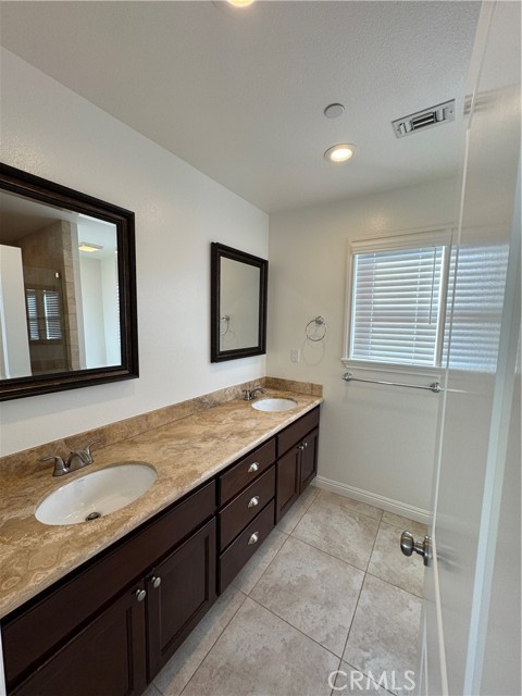 Detail Gallery Image 10 of 22 For 1336 Calle Tulipan, Thousand Oaks,  CA 91360 - 4 Beds | 2 Baths