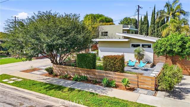 Detail Gallery Image 4 of 59 For 3635 Woodruff, Long Beach,  CA 90808 - 3 Beds | 2 Baths