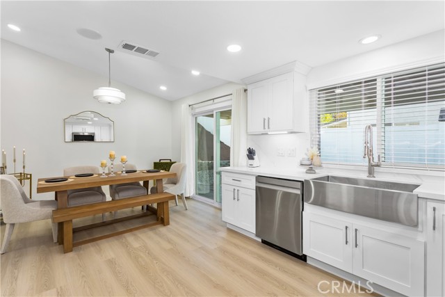 304 N Dearborn, Redlands CA: https://media.crmls.org/medias/0e02cc62-dcfe-459c-af21-6ffadaaabfaf.jpg