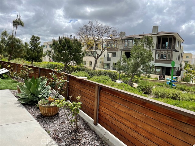 Detail Gallery Image 10 of 10 For 608 Cultivate, Irvine,  CA 92618 - 4 Beds | 2/2 Baths