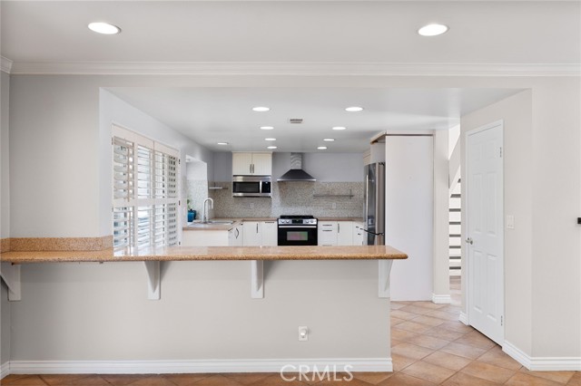 Detail Gallery Image 7 of 46 For 1791 Greenview, Corona,  CA 92878 - 4 Beds | 3 Baths