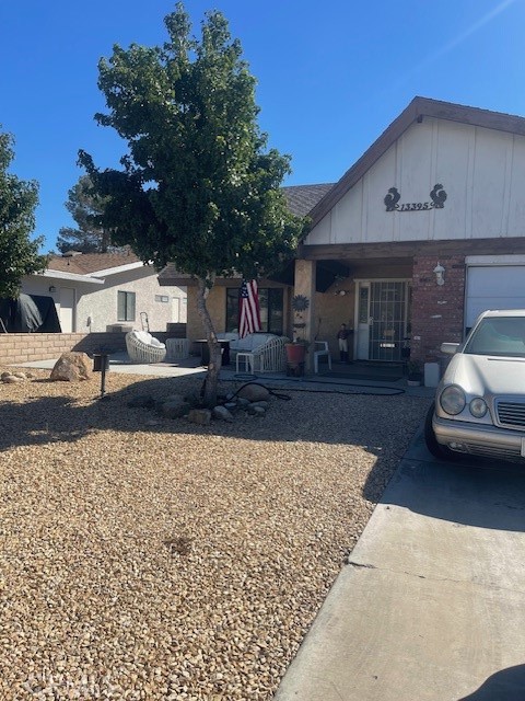 Detail Gallery Image 2 of 25 For 13395 Driftwood Dr, Victorville,  CA 92395 - 3 Beds | 2 Baths