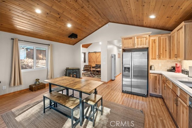 Detail Gallery Image 6 of 28 For 1025 E Country Club, Big Bear City,  CA 92314 - 3 Beds | 2 Baths