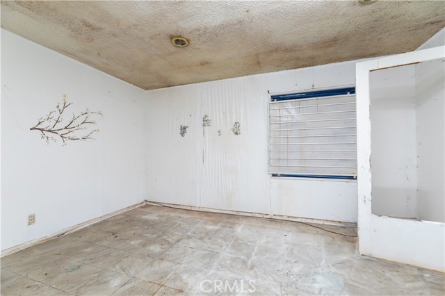 Detail Gallery Image 19 of 39 For 19874 E Lorencita Dr, Covina,  CA 91724 - 5 Beds | 4/1 Baths