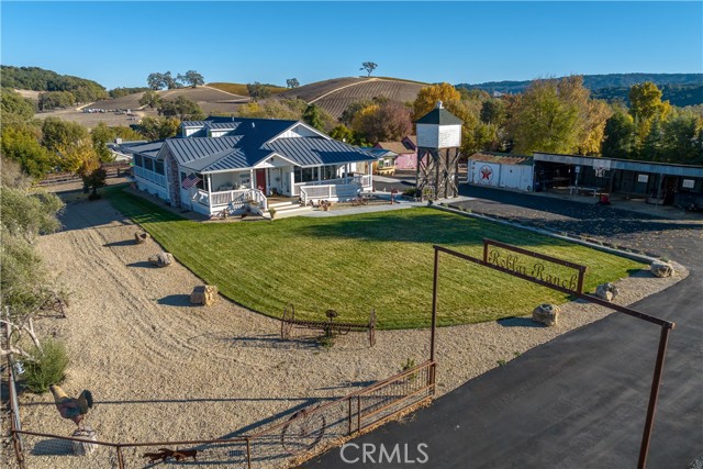 Detail Gallery Image 34 of 72 For 4101 Vineyard Dr, Paso Robles,  CA 93446 - 4 Beds | 3/1 Baths