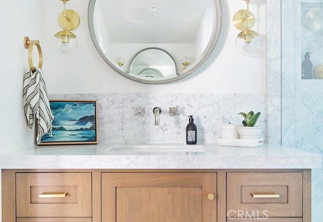 0e069a95 C802 40b5 8326 Efd19d0a6cc6