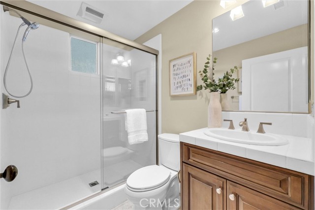 Detail Gallery Image 7 of 74 For 36 Royal Grove, Irvine,  CA 92620 - 4 Beds | 4 Baths