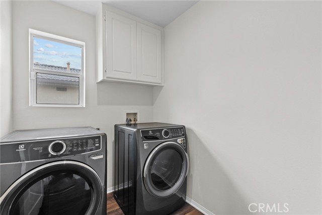 Detail Gallery Image 22 of 32 For 2535 Canterbury Ln, Simi Valley,  CA 93063 - 4 Beds | 2/1 Baths
