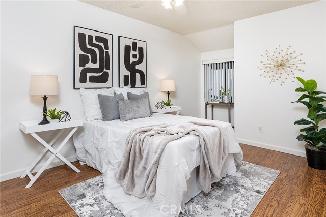 1626 S Mayflower Avenue, Monrovia CA: https://media.crmls.org/medias/0e08d0c2-db26-477d-bf45-3e78e01f3d7c.jpg