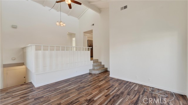 Detail Gallery Image 5 of 38 For 2600 W Segerstrom Ave #D,  Santa Ana,  CA 92704 - 3 Beds | 2/1 Baths