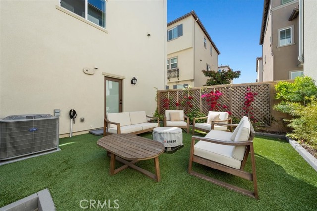 Detail Gallery Image 37 of 56 For 27659 S Rosewood Ln, San Pedro,  CA 90732 - 4 Beds | 3/1 Baths