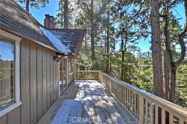 Detail Gallery Image 10 of 31 For 507 Pioneer Rd, Lake Arrowhead,  CA 92352 - 4 Beds | 2 Baths