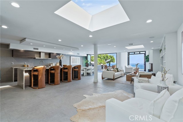 Detail Gallery Image 9 of 55 For 18300 Coastline Dr, Malibu,  CA 90265 - 4 Beds | 4 Baths