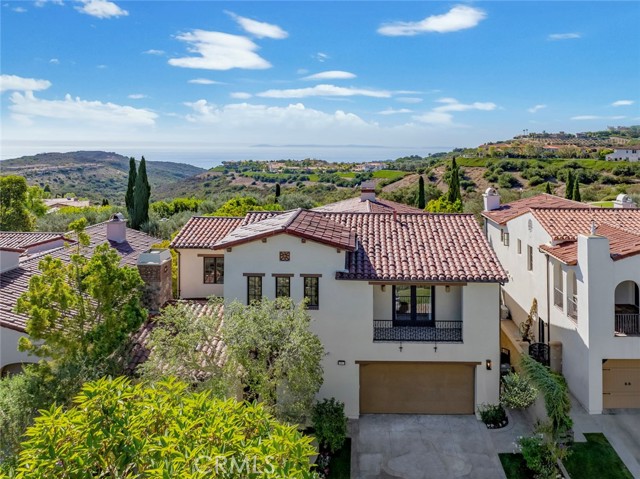 Detail Gallery Image 1 of 63 For 11 Highpoint, Newport Coast,  CA 92657 - 5 Beds | 4/1 Baths