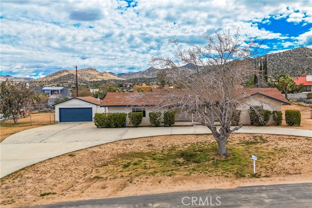 Detail Gallery Image 2 of 38 For 58709 Piedmont Dr, Yucca Valley,  CA 92284 - 2 Beds | 2 Baths