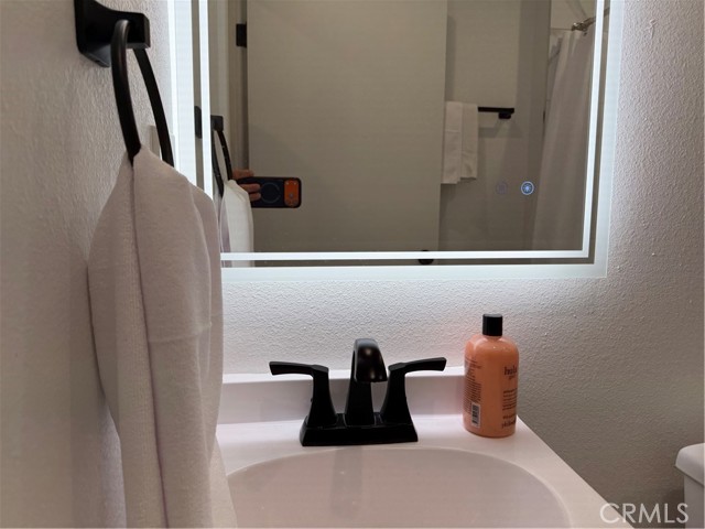 Detail Gallery Image 8 of 10 For 5654 La Mirada Ave, Los Angeles,  CA 90038 - 7 Beds | 7 Baths