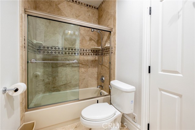 1516 Pacific Coast, Huntington Beach CA: https://media.crmls.org/medias/0e0b2219-173f-47cb-b506-6cd19e850cce.jpg