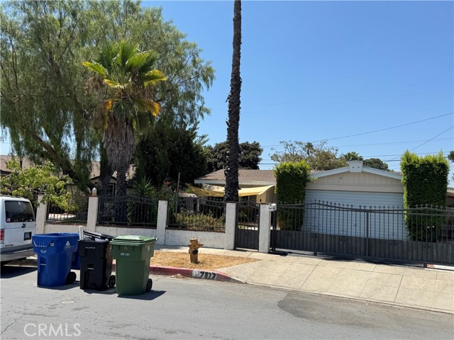 3 Bed Home for Sale in Los Angeles, California