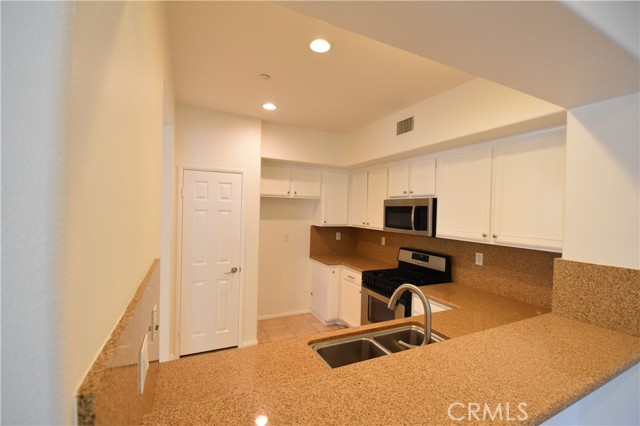 2 Lynde Street, Ladera Ranch CA: https://media.crmls.org/medias/0e0cd767-6cbd-4f7f-9587-bba43927b5ae.jpg