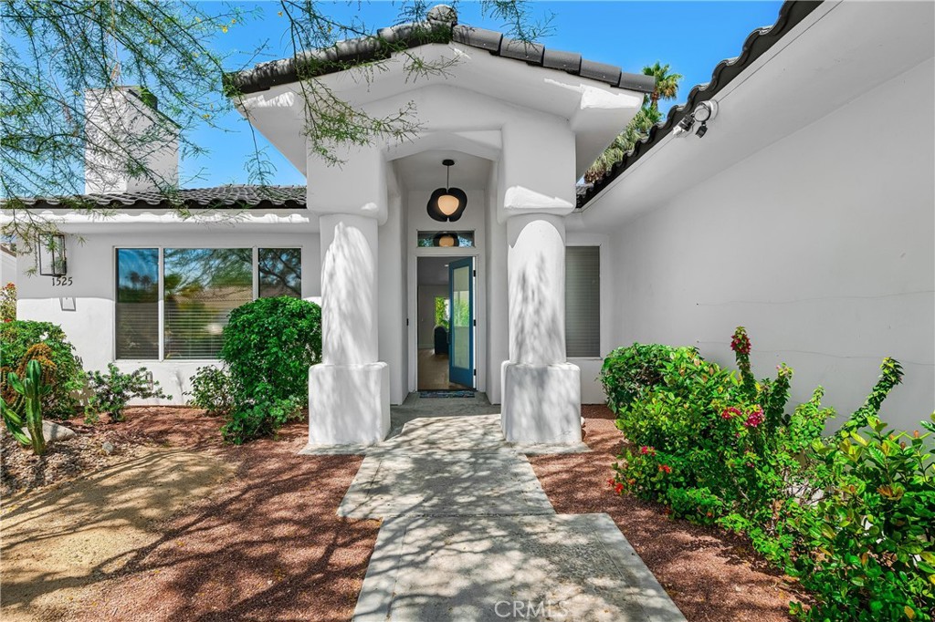1525 Sonora Court