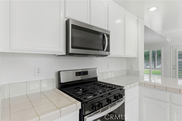 Detail Gallery Image 14 of 32 For 2306 Viso Way, Bakersfield,  CA 93313 - 3 Beds | 2 Baths