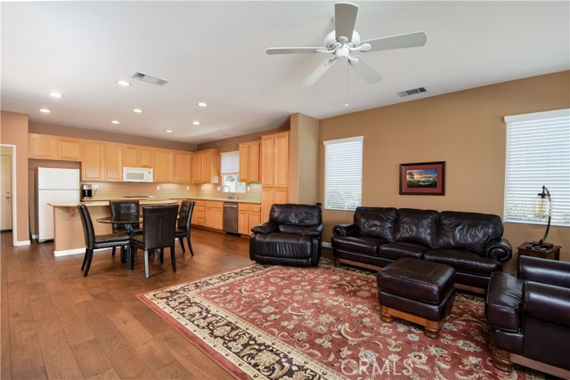 Detail Gallery Image 13 of 35 For 28300 Long Meadow Dr, Menifee,  CA 92584 - 2 Beds | 2 Baths