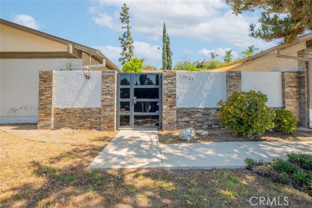 19941 Hiawatha Street, Chatsworth CA: https://media.crmls.org/medias/0e0feab1-b065-4c34-9f4e-8e7c6bfa94b1.jpg