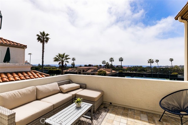 25 Centre Court # 90, Dana Point, California 92629, 2 Bedrooms Bedrooms, ,2 BathroomsBathrooms,Residential Lease,For Rent,25 Centre Court # 90,CROC23060879