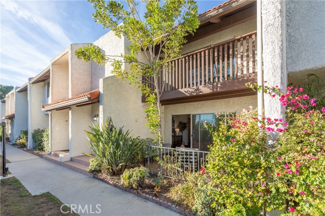 Detail Gallery Image 13 of 31 For 7727 via Capri, Burbank,  CA 91504 - 3 Beds | 3 Baths