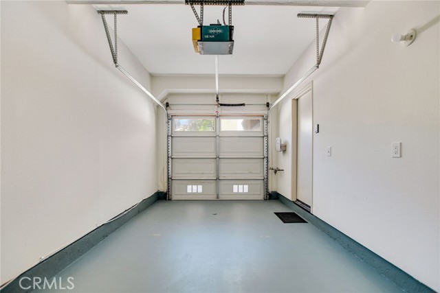 Detail Gallery Image 39 of 47 For 28210 Canterbury Ct, Valencia,  CA 91354 - 2 Beds | 2/1 Baths
