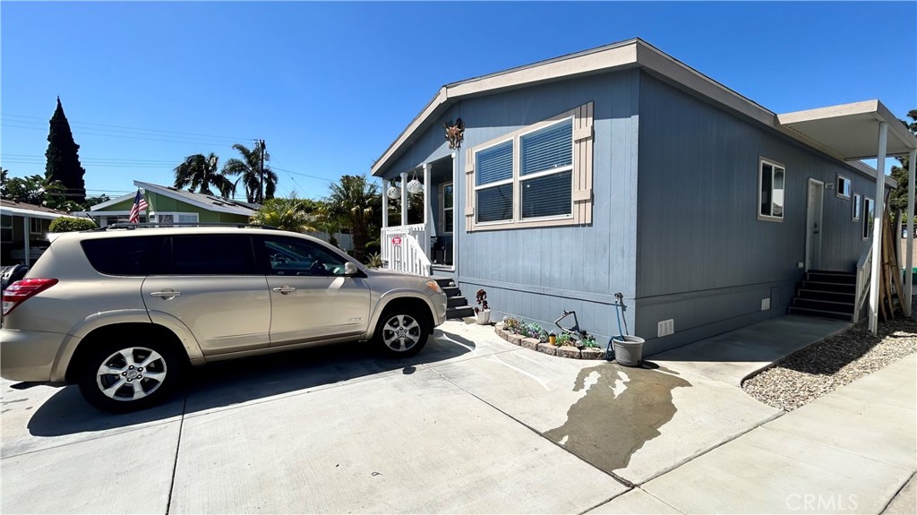 MLS #OC26153810 image #9