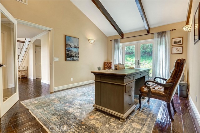 Detail Gallery Image 24 of 65 For 4751 Topeka Dr, Tarzana,  CA 91356 - 5 Beds | 6 Baths