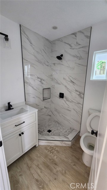 Detail Gallery Image 5 of 7 For 11114 Willowbrook Ave, Los Angeles,  CA 90059 - – Beds | – Baths