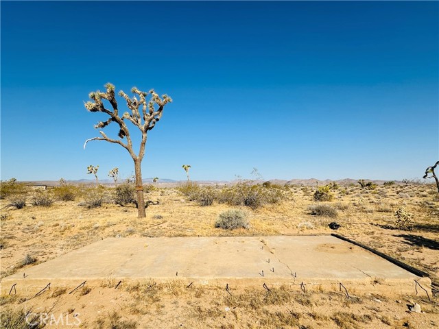 Detail Gallery Image 1 of 14 For 1070 Hilton Ave, Yucca Valley,  CA 92284 - – Beds | – Baths