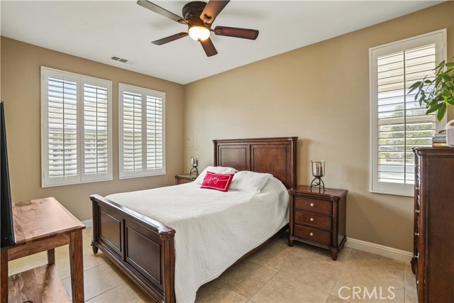 26935 Cotswold Drive, Canyon Country CA: https://media.crmls.org/medias/0e14bb13-336f-4caa-b66d-5c10f1956325.jpg